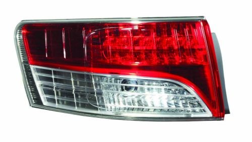 ліхтар задній правий зовнішній без патрона SEDAN