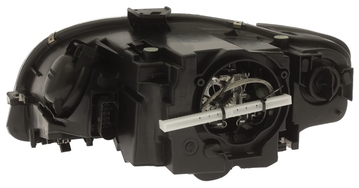 AI A4 правий XENON D1S+H7 фара передня [06-]