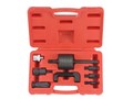 Знімач форсунок MERCEDES, COMMON RAIL MB CDI 611, 612, 613 Екстрактор форсунок Common Rail зі зворотнім молотком. Використовується для демонтажу т. н. "витягання" форсунки із ГБЦ у випадку окислення садивного колодцю або прориву газів через термошайбу. В обох випадках форсунка заклинює та не піддається демонтажу. Цей набір дозволяє демонтувати застрягшу форсунку методом зворотнього вибивання. Підходить для двигунів Mercedes Benz OM 611/612/613 та інших.